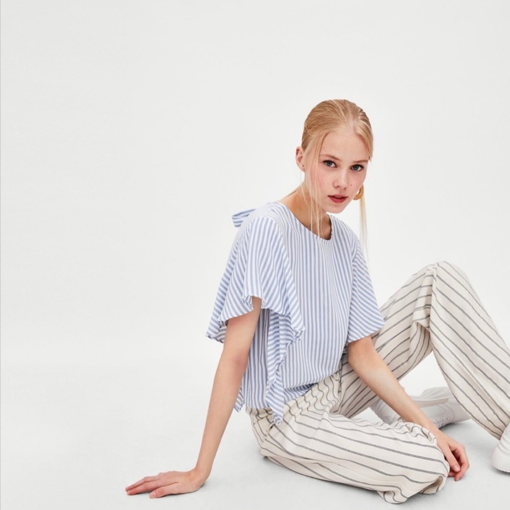 NWOT. Zara White Ruffle Top Blouse